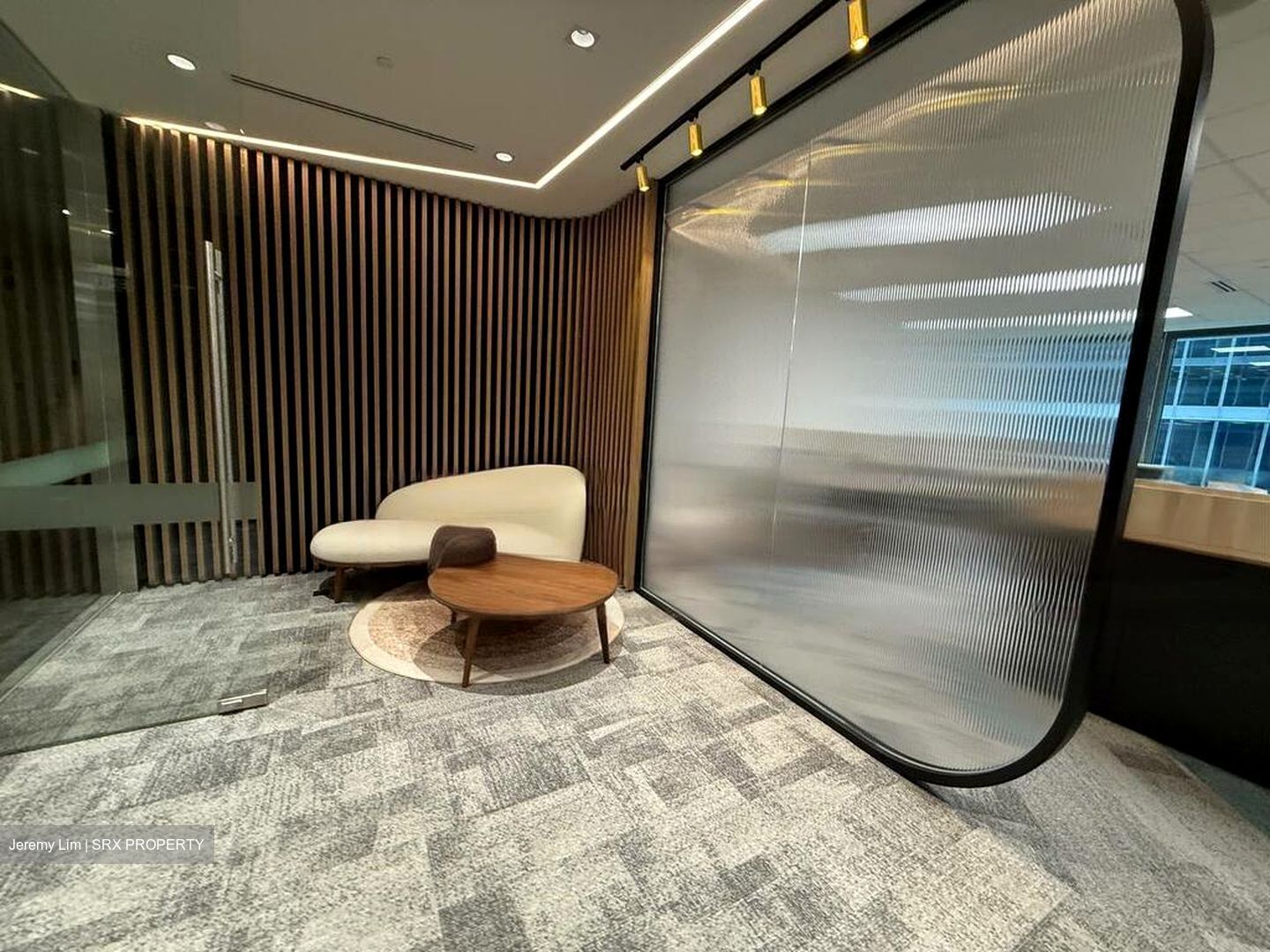 Central Boulevard (D1), Office #451162671
